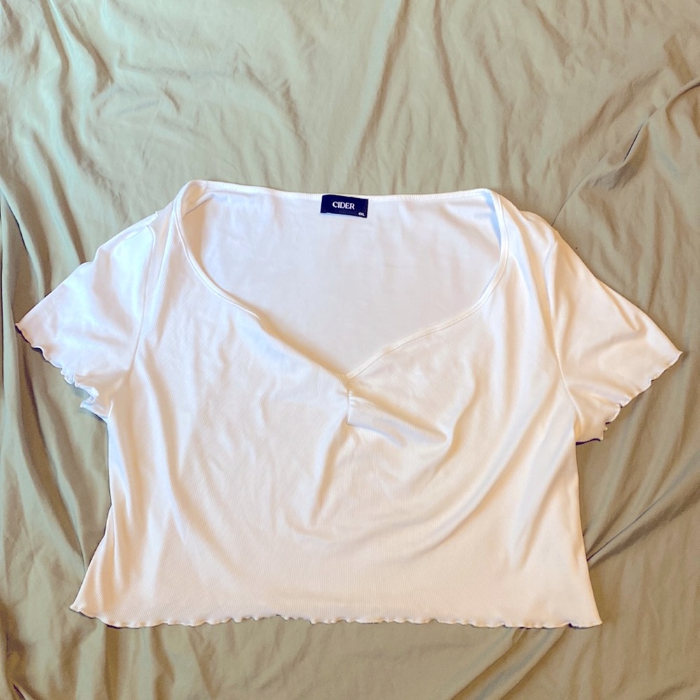 Ribbed cropped shirt